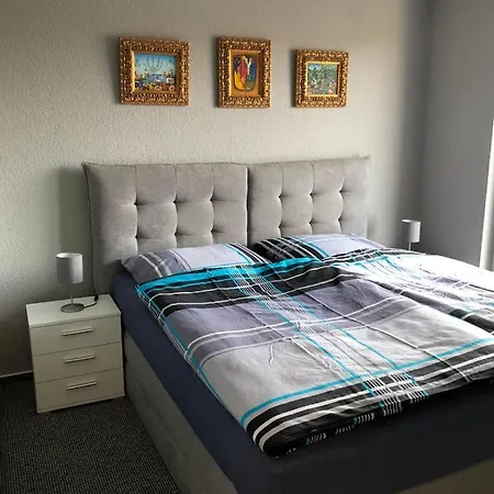 Schwede Apartment *